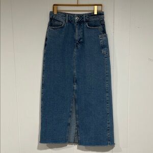 Zara High-Waisted‎ Long Denim Skirt Front Slit Raw Hem sz XS